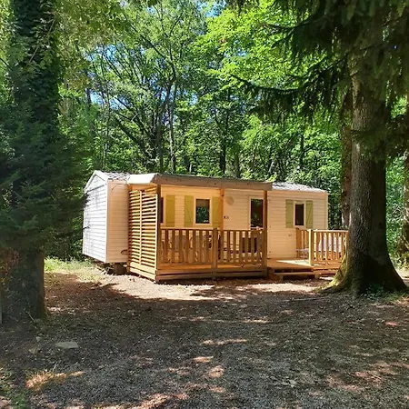 Campsite Mobil-home Le Robinson Saint-Cheron