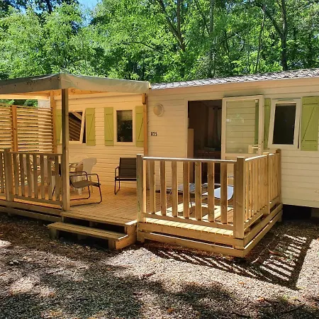 Campsite Mobil-home Le Robinson *